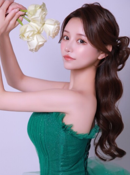 華小町みつはさん